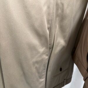 Men's Haggar Classic fit Premium No Iron Khaki